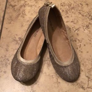 Bandolino gold sparkles flats